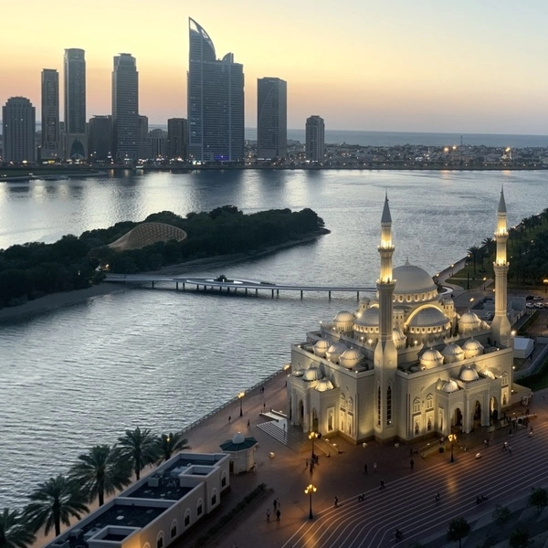 Al Noor Mosque on Khalid Lagoon at sunset, half-day Sharjah city tour
